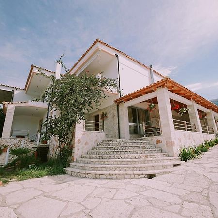 Vila Milo Himare Bagian luar foto