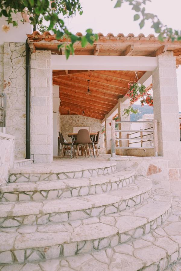 Vila Milo Himare Bagian luar foto