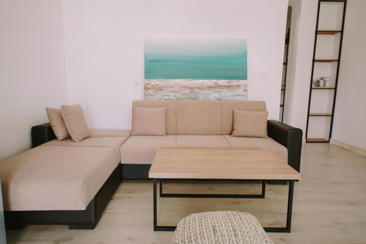 Vila Milo Himare Bagian luar foto