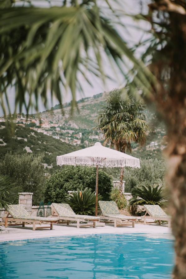 Vila Milo Himare Bagian luar foto